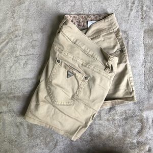 Guess short